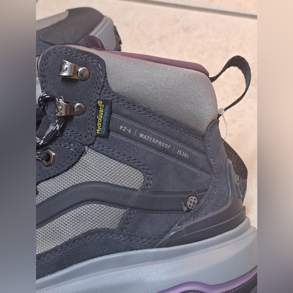 Vans MTE Crestline Waterproof hiking boots - Dark Grey/Purple Wmns 8.5 / Men's 7 - Picture 4 of 10